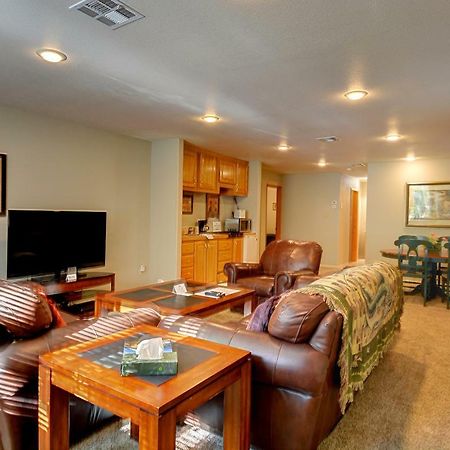 Morrisons Rogue River Lodge Merlin Exterior foto