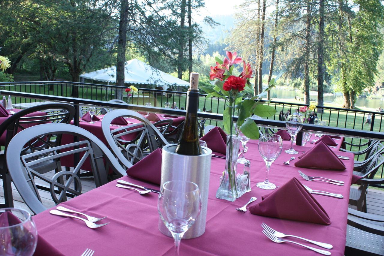 Morrisons Rogue River Lodge Merlin Exterior foto