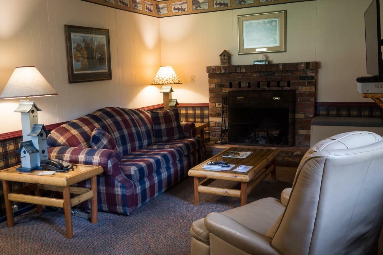 Morrisons Rogue River Lodge Merlin Exterior foto